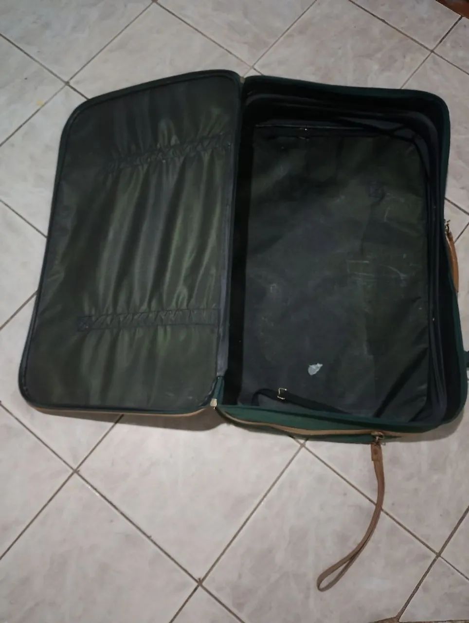 Mala de viagem / estojo maquiagem  - Foto 3