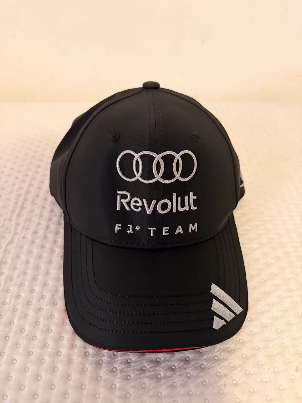 Corta Vento e Boné Audi F1 - Foto 3