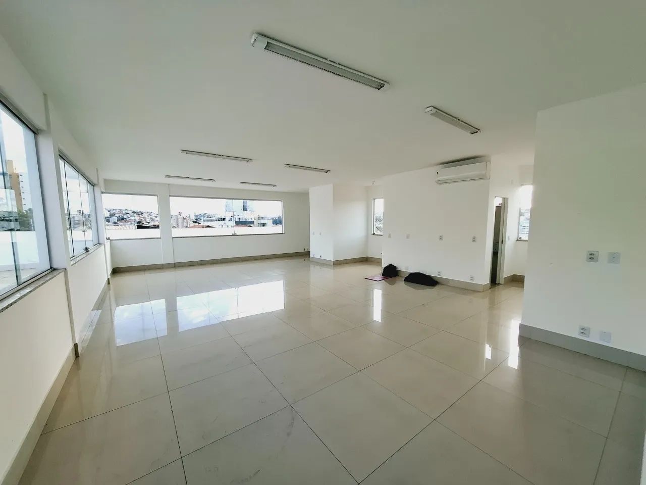 Loja / Salão / Ponto Comercial para alugar em Belo Horizonte - Foto 2