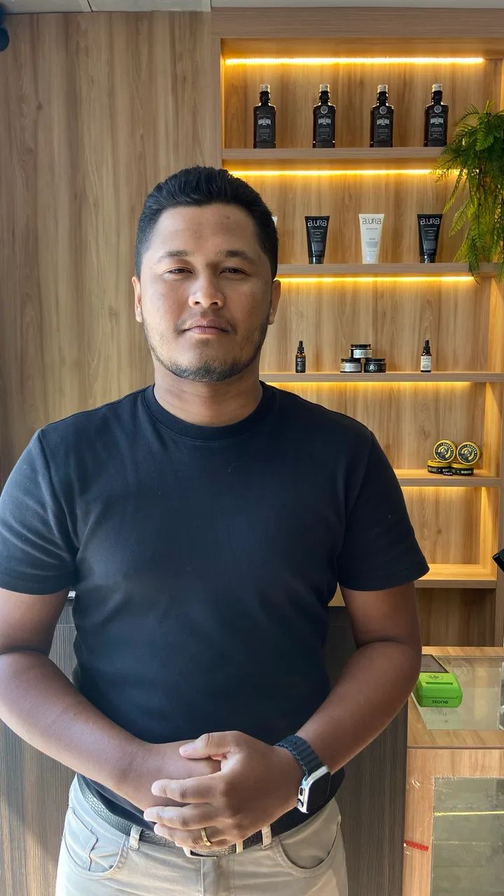 EXPERIÊNCIA DE BARBEARIA NO CONFORTO DA SUA CASA - Foto 4