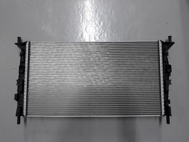 37733-Radiador Ford Focus 2009 a 2013 1.6 2.0 - Foto 4