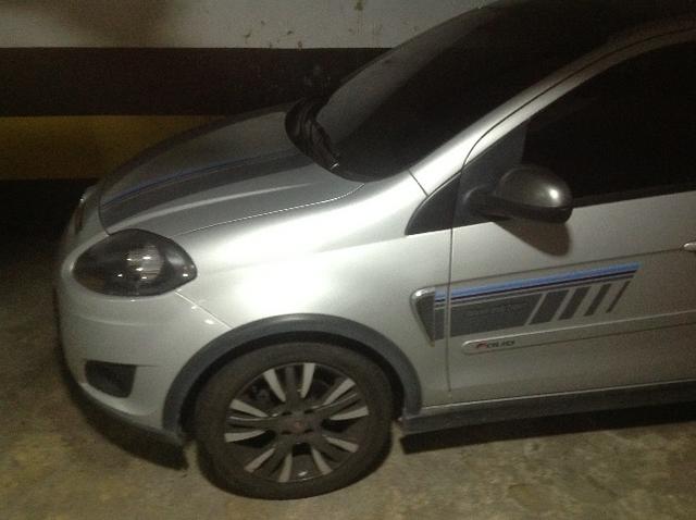 Fiat palio sporting blue edition 2016