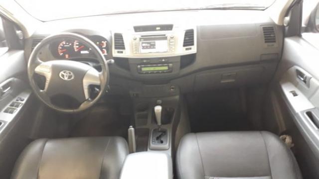 Toyota hilux 2013 3.0 srv top 4x4 cd 16v turbo intercooler diesel 4p automÁtico - Foto 7
