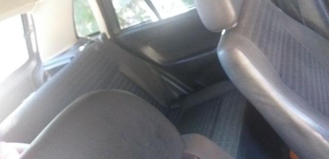 Carro muito bom n bate nada carro está em dia - Foto 4