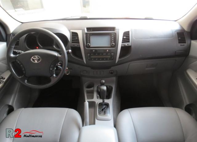 Hilux CD SRV D4-D 4x4 3.0 TDI Diesel Aut - Foto 12