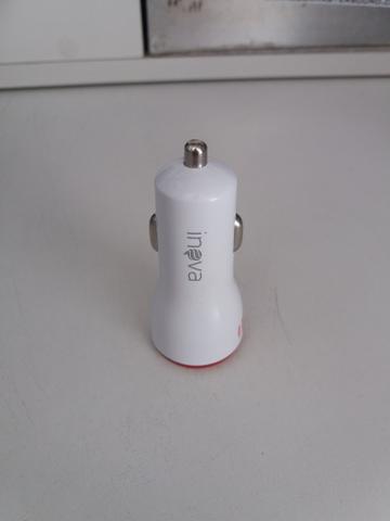Carregador veicular com duas entradas usb novo
