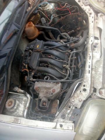 Vendo carro Renault Clio leia tudo - Foto 2