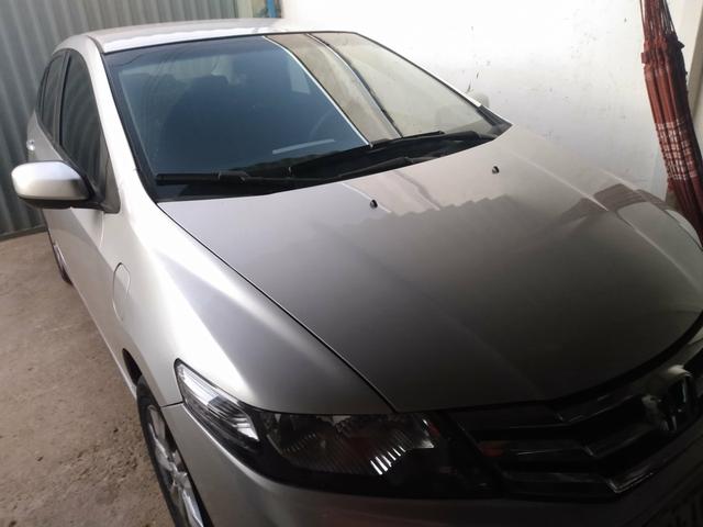 Vende se Honda city