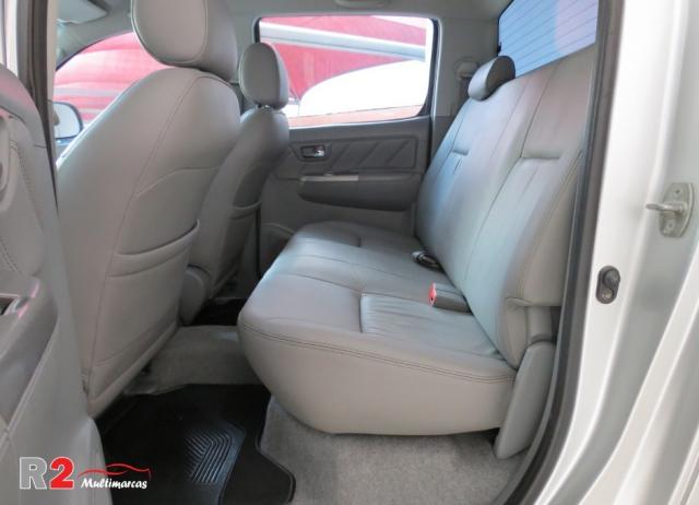 Hilux CD SRV D4-D 4x4 3.0 TDI Diesel Aut - Foto 11