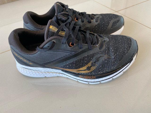 tenis de corrida saucony é bom