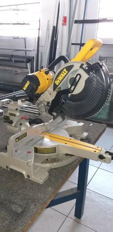 Serra de Esquadria DEwALT modelo DW 717 10" -