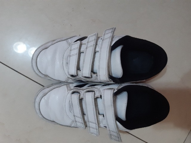 tenis adidas numero 33