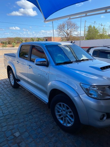 HILUX 2014-2014 COMPLETA