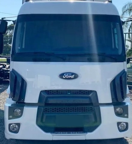 FORD CARGO