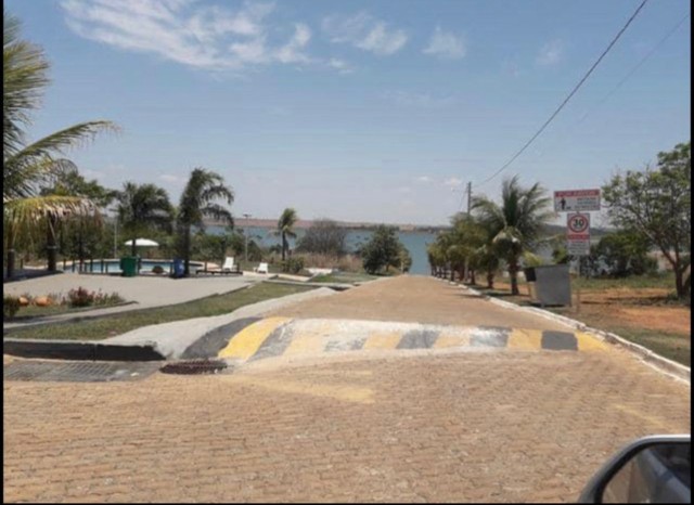 VENDO LOTE RIVIERA CONDOMÍNIO LAGO CORUMBÁ 4
