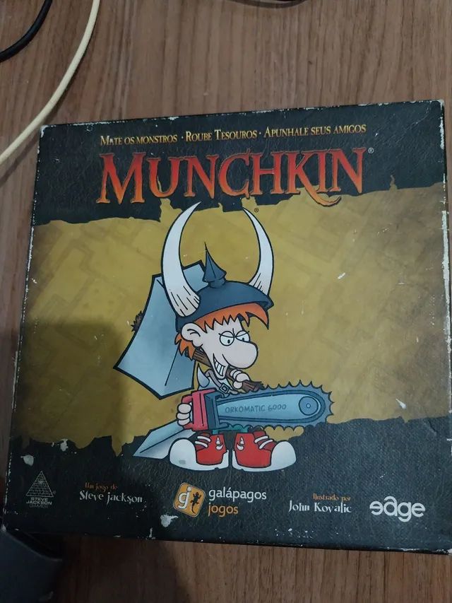 Conhecendo o jogo Munchkin: mate monstros, roube tesouros