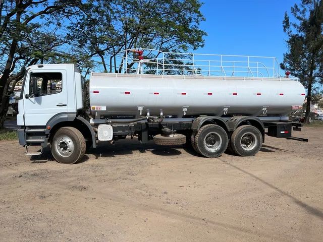 Axor 2831 6x4 2010 Pipa 20mil litros