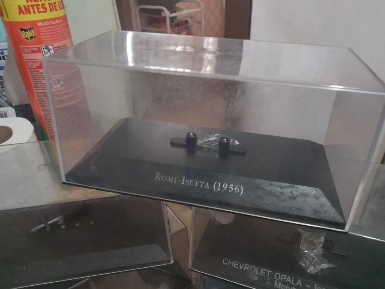 Vendo 5 caixas acrílicas expositoras usadas com poucos defeitos  - Foto 2