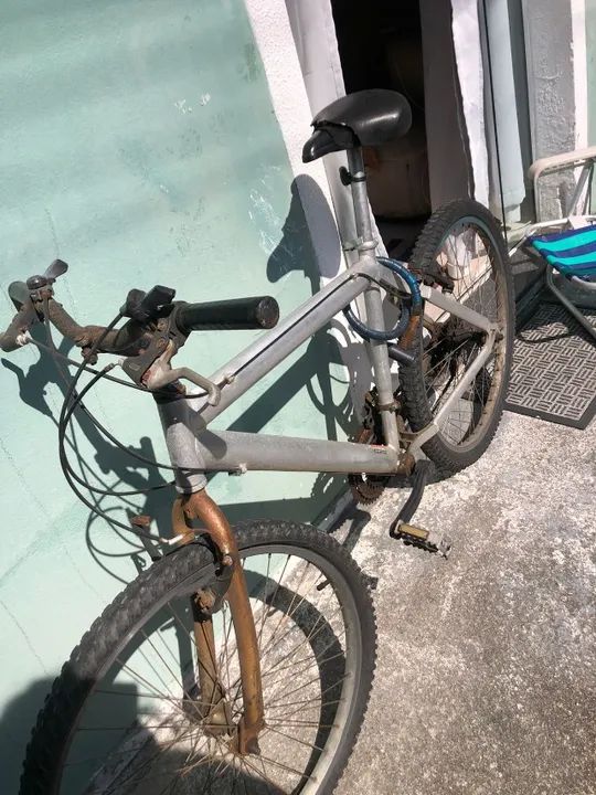 Bicicleta de alumínio com marchas - Foto 2