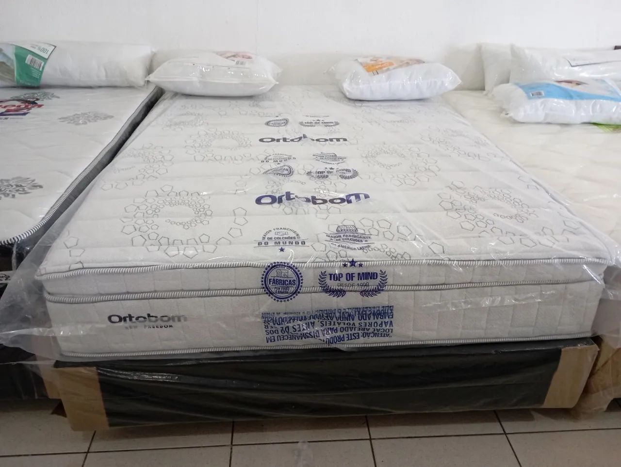 Cama Box Queen Ortobom Freedon de mola ensacada 32cm.