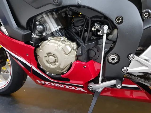 honda cbr 1000 rr fireblade  - 2018 - km 14.000 - Foto 6