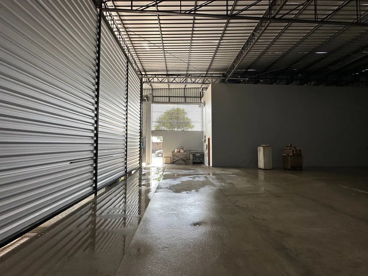 Galpão com 900m², escritório e 2 docas próximo da Av das Torres - Flores - Foto 8