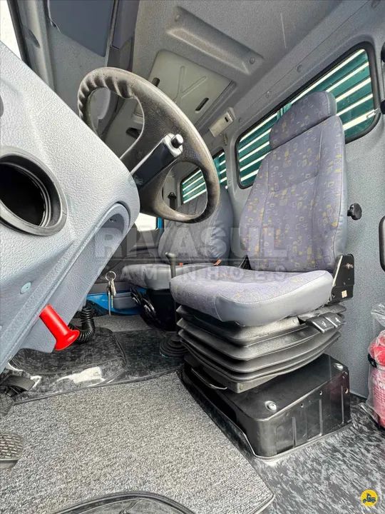 MB 1418 Eletrônico ano 2001 Carroceria 4X2 - Foto 9