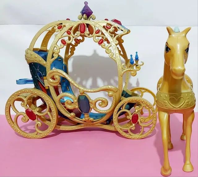 Carruagem Cinderela Com Cavalo Matell - Foto 4