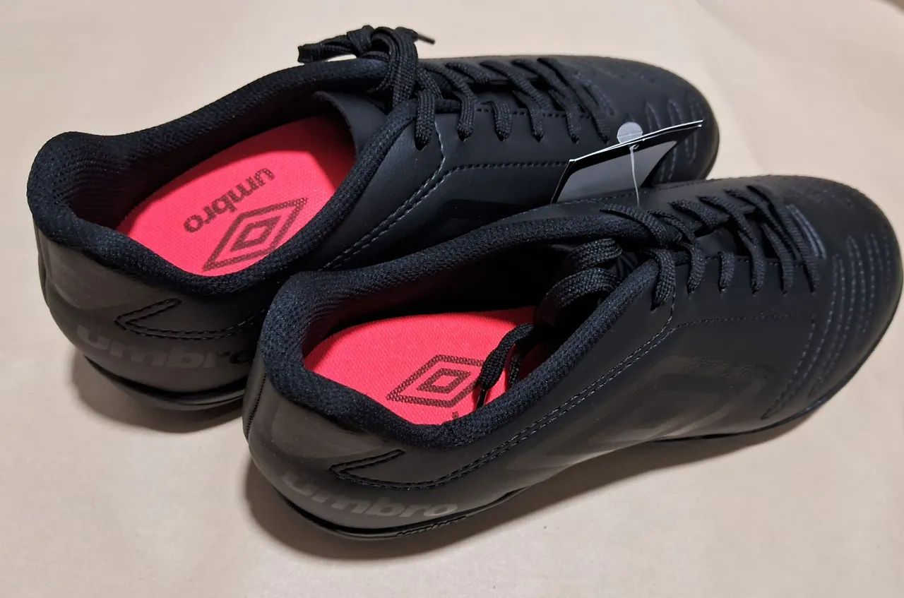 Chuteira Society_Umbro Class [Tam. 40/42/43]_(Entrego) - Foto 4