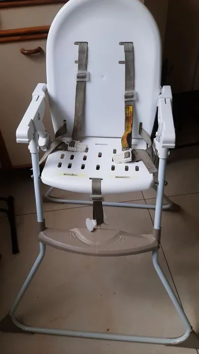 Cadeira de alimentação Galzerano para bebês e crianças até 23kg. Cadeirão infantil. - Foto 3