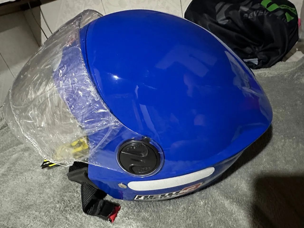 Capacetes novos! Preco de ocasião tanto aberto vomo fechados 165,00 - Foto 6
