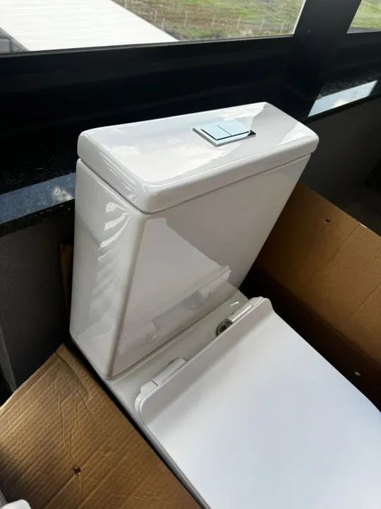 Kit Vaso Sanitário c/ Caixa acoplada e Assento Soft Close - Docol Lift - Usado por 2 meses