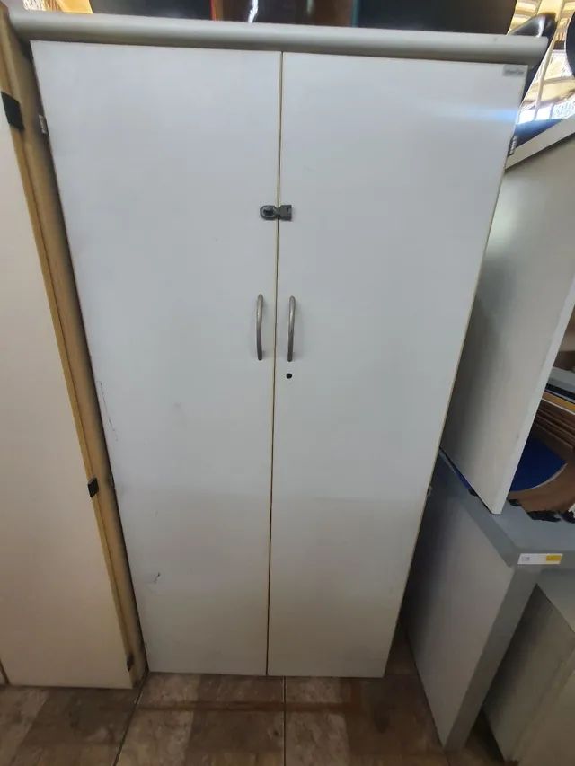 Armário alto 2 portas 