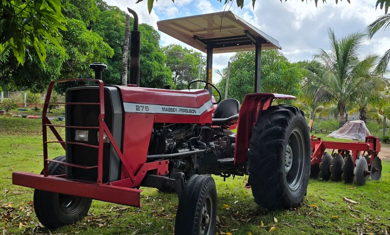 Vende-se esse trator com a grade - Foto 6