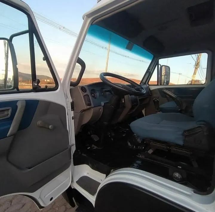 Vw 5.140 cesto aéreo ano 2012 - Foto 7