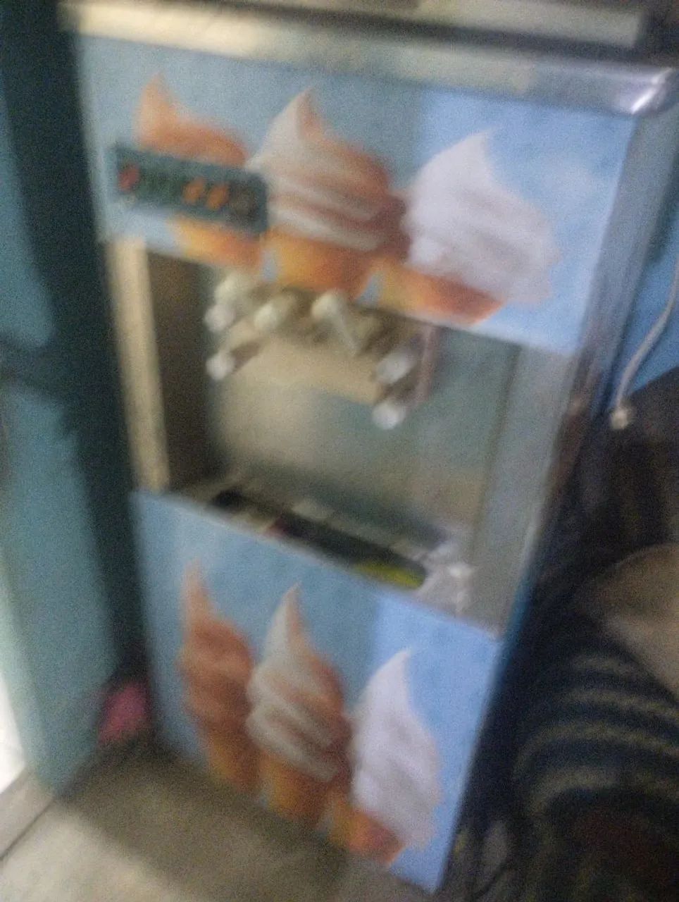 Máquina de sorvete italininha