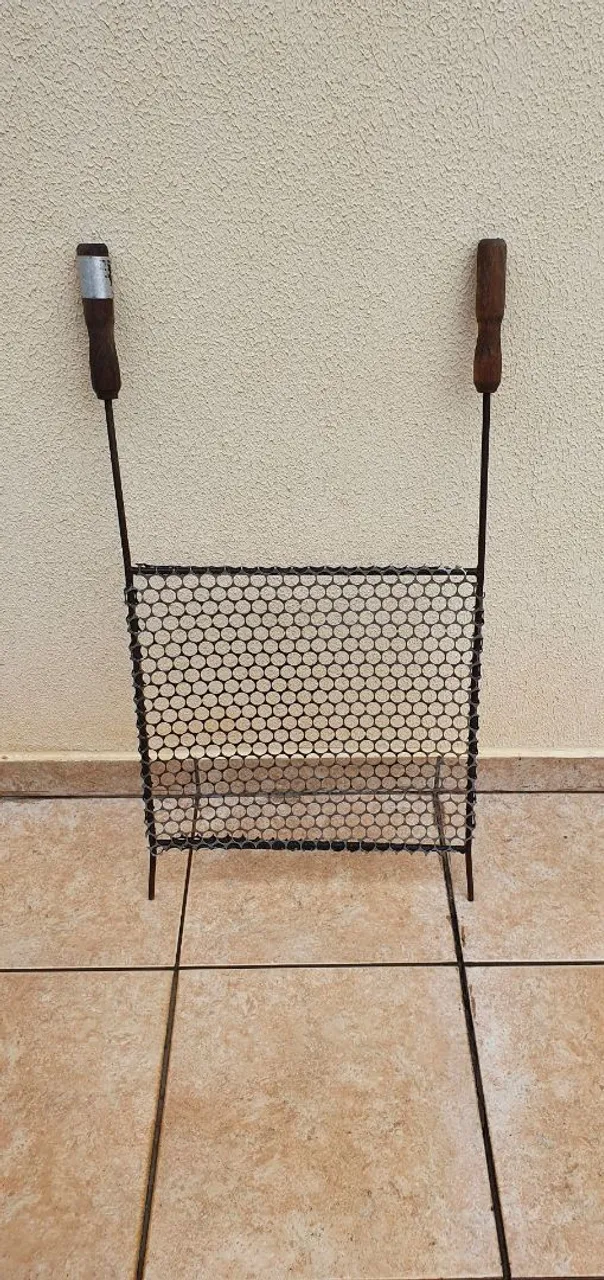Grelha para churrasco.