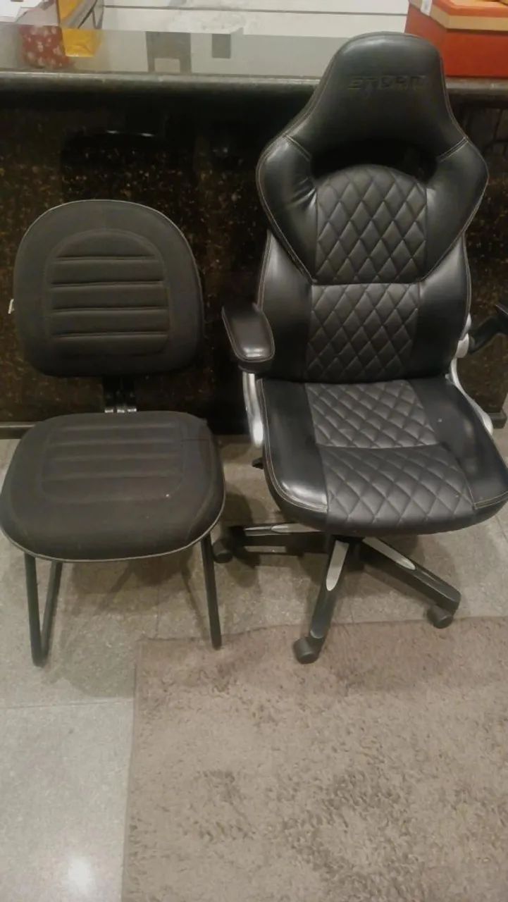 Vende-se cadeira gamer e uma cadeira tradicional - Foto 3