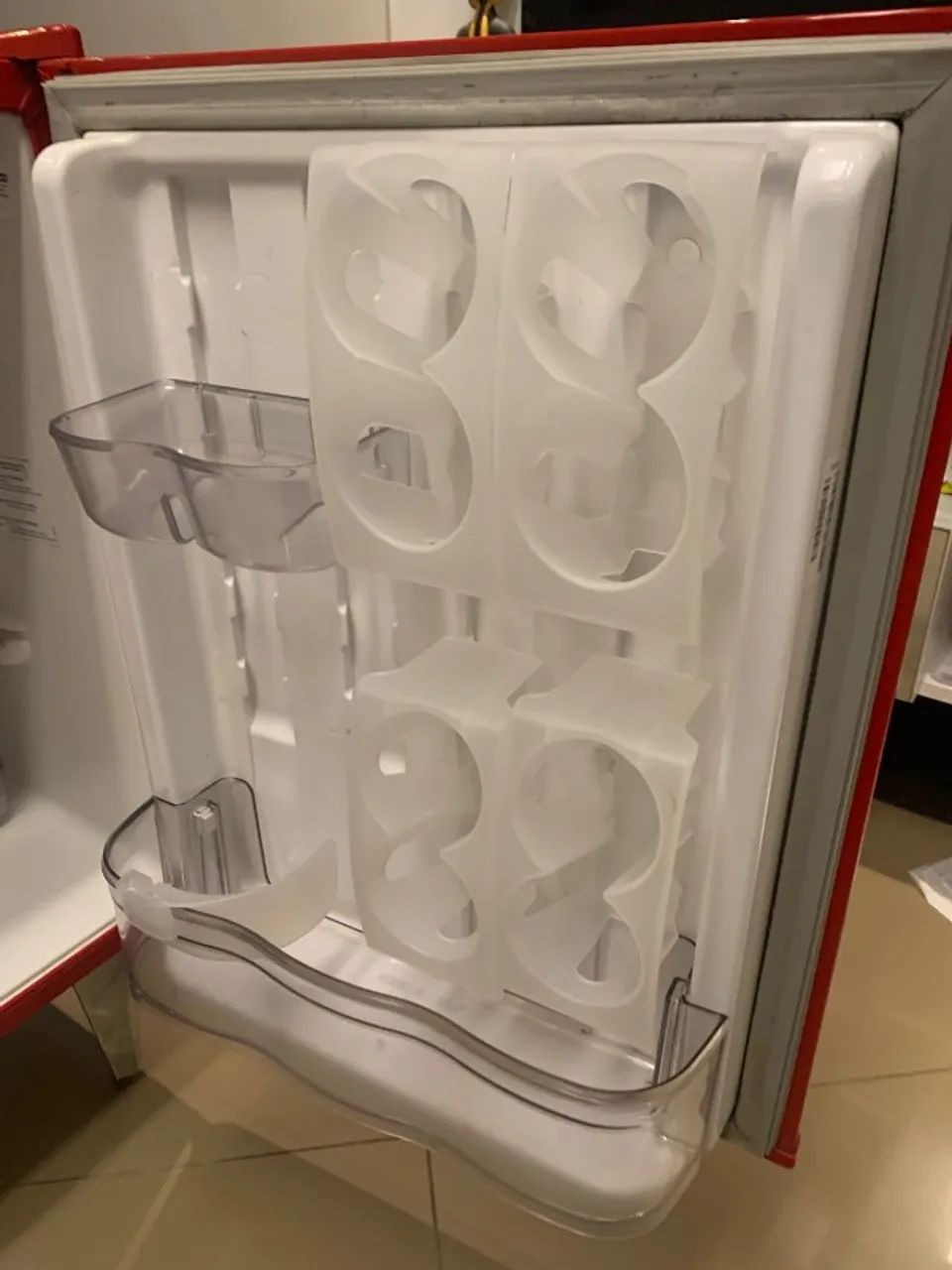 Frigobar Brastemp Retrô 76 Litros Classic Red - Bra08AVANA Cor Vermelho - Foto 6