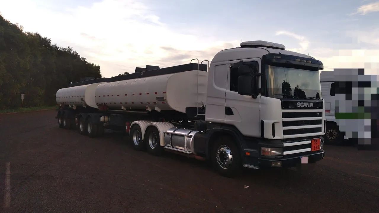 Caminhão Scania Tanque - Foto 2