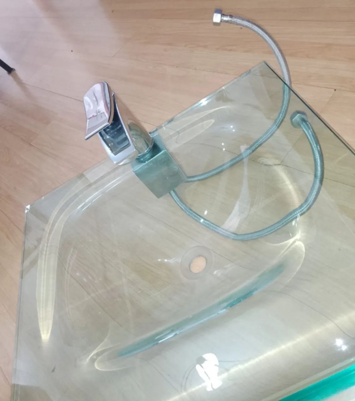 Pia / Cuba de vidro banheiro com torneira água quente e fria. - Foto 5