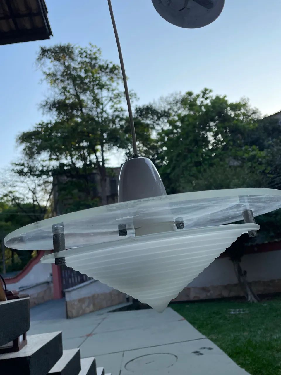 Luminária moderna em acrílico e vidro - Foto 3