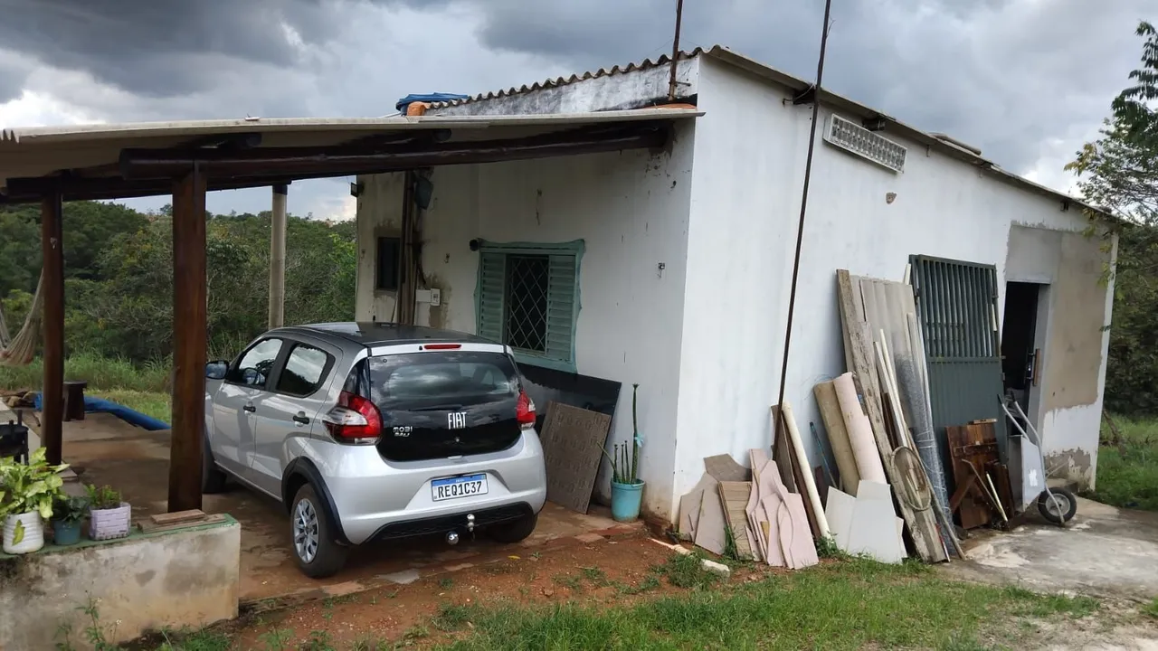 Vende-se casa em águas lindas 