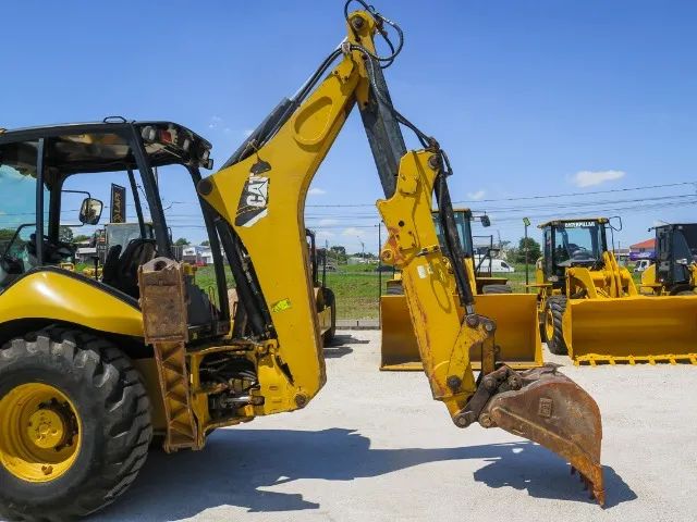 Retroescavadeira CAT 416E 4x2 2011 Lança extensível - Foto 2