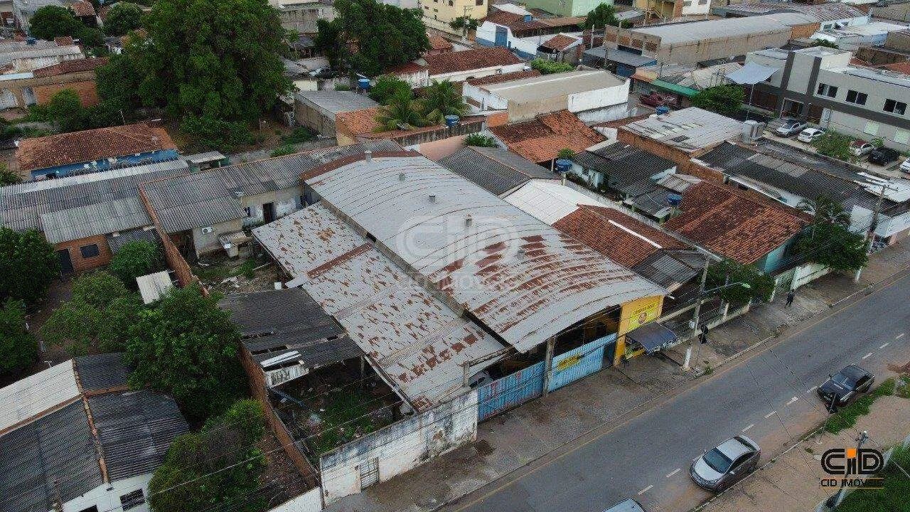 Terreno com galpão com mais de 850 m², no Vista Alegre