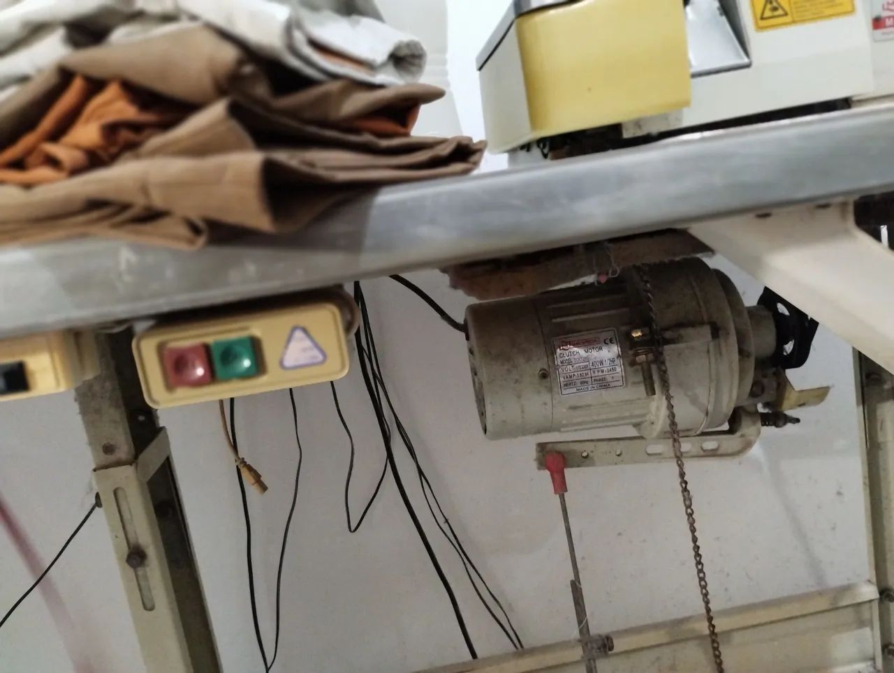 Máquina de costura  - Foto 4