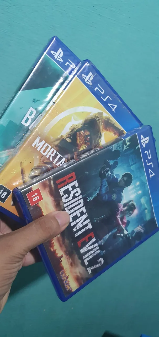 Resident Evil 2 e Mortal Kombat 11 - PS4tudo por 150