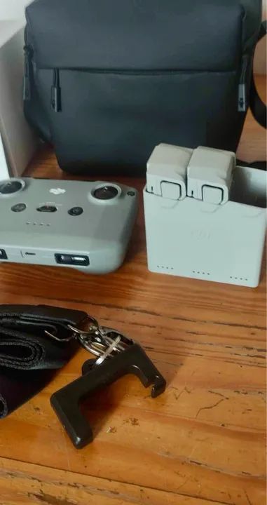 Drone DJI Mini 3 + Combo Fly More - Foto 2