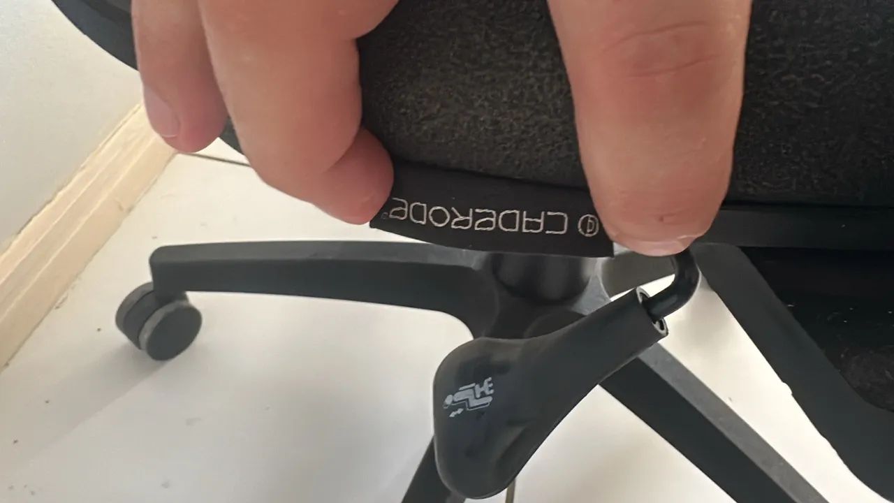 Cadeira de Escritório Giratória com Rodinhas - Foto 4