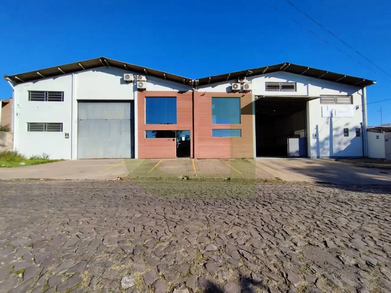 Pavilhão para locação no bairro Feitoria em São Leopoldo!